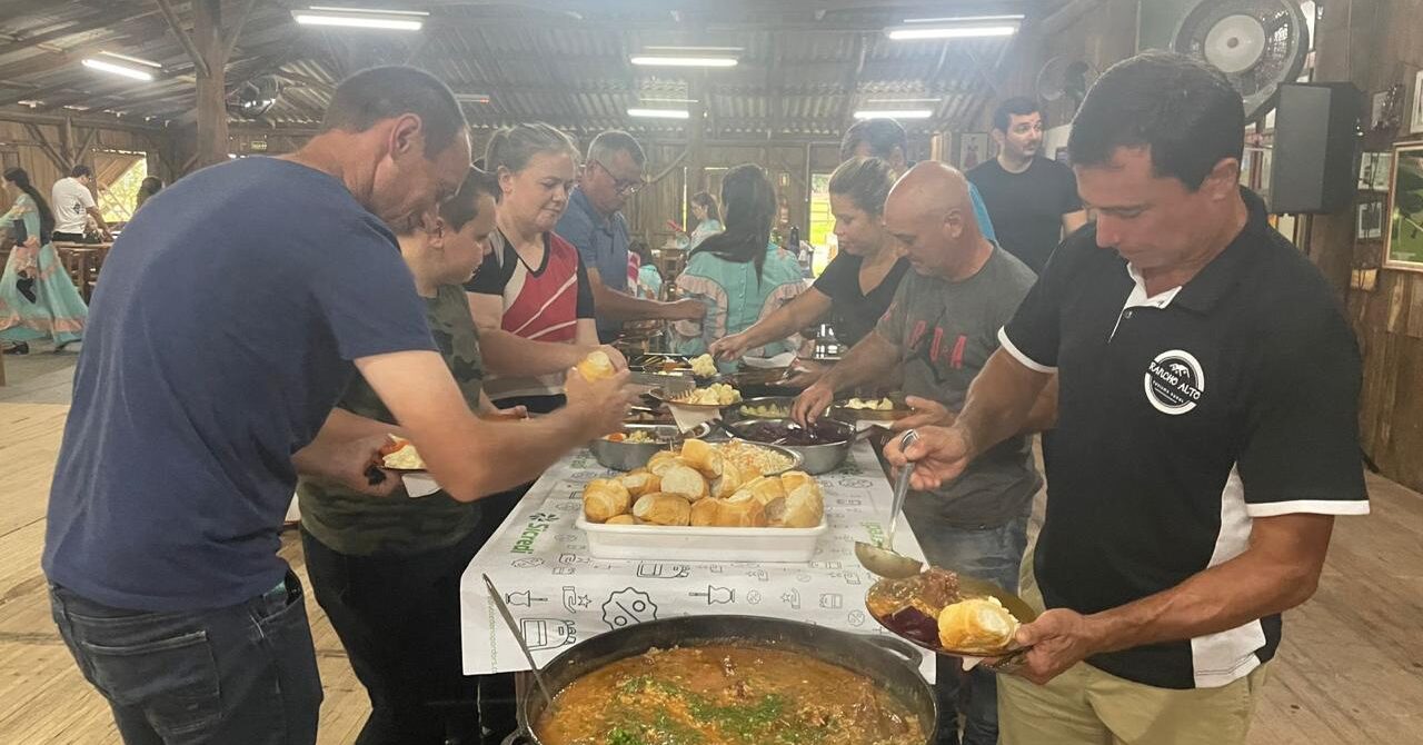 Vale do Rio Pardo apresenta roteiros regionais em congresso internacional